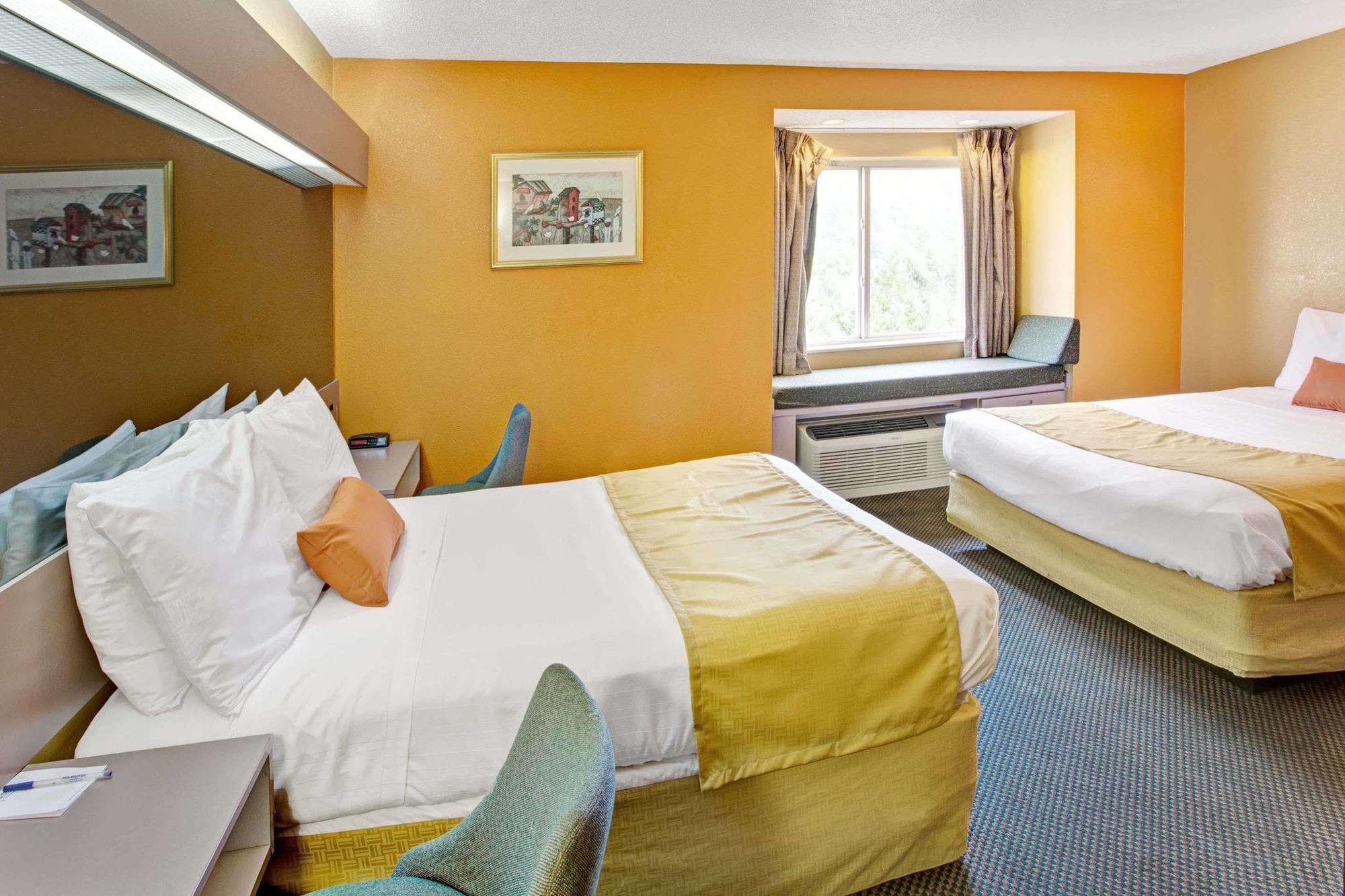 Microtel Inn & Suites By Wyndham Гатлінбург Екстер'єр фото